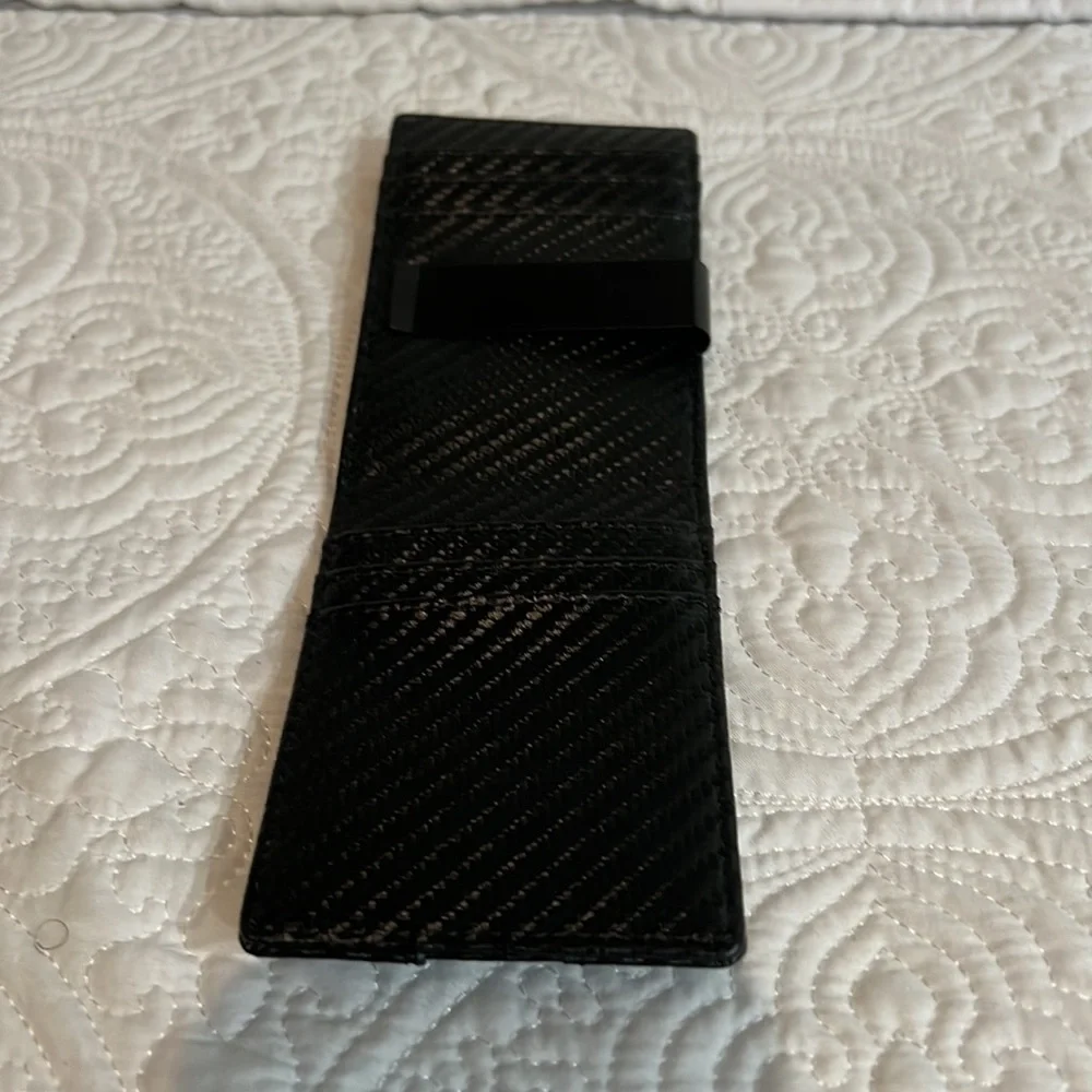 Slim‎ wallet with money clip, NWOT